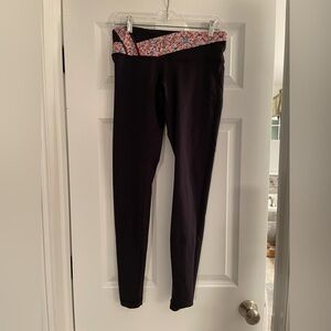Lululemon Wunder Under Black Reversible Leggings Size 8